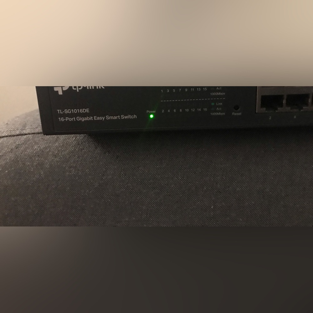Fully Working TPLink Smart 16 Port Switch